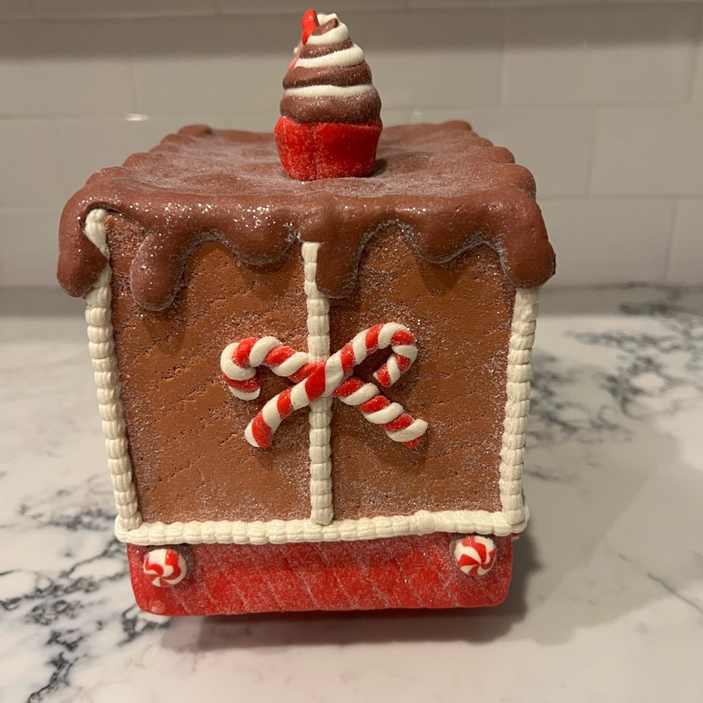 Valerie Parr Hill Christmas Gingerbread Food Truck Illuminated Lighted EUC - Picture 5 of 8